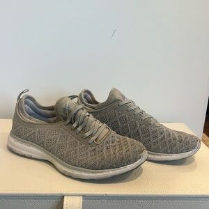 APL silver sneakers size US 7